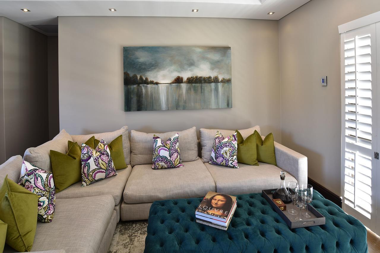 Tredenham Boutique Hotel Блумфонтейн Екстер'єр фото A painting by the artist