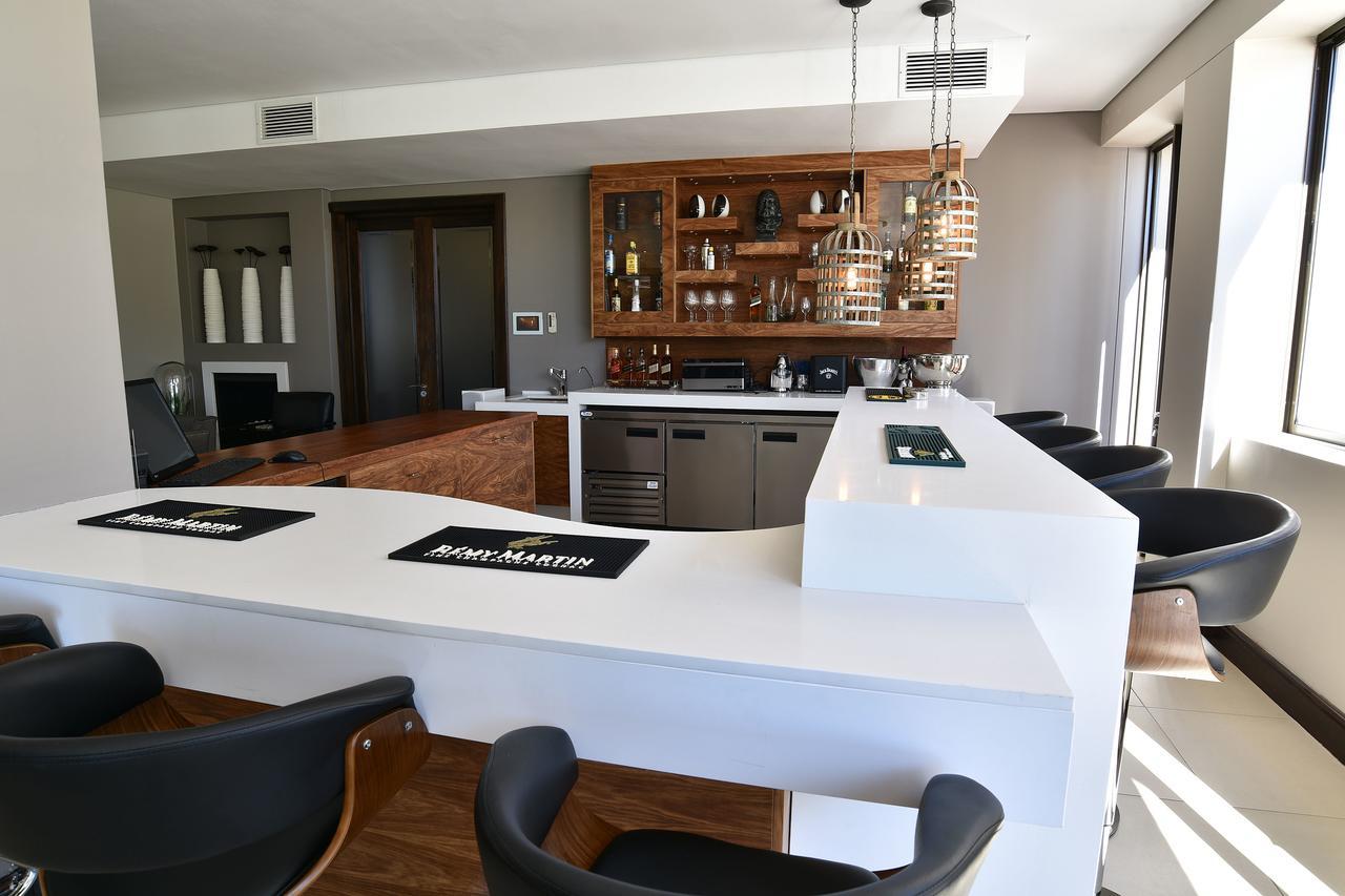 Tredenham Boutique Hotel Блумфонтейн Екстер'єр фото A modern kitchen